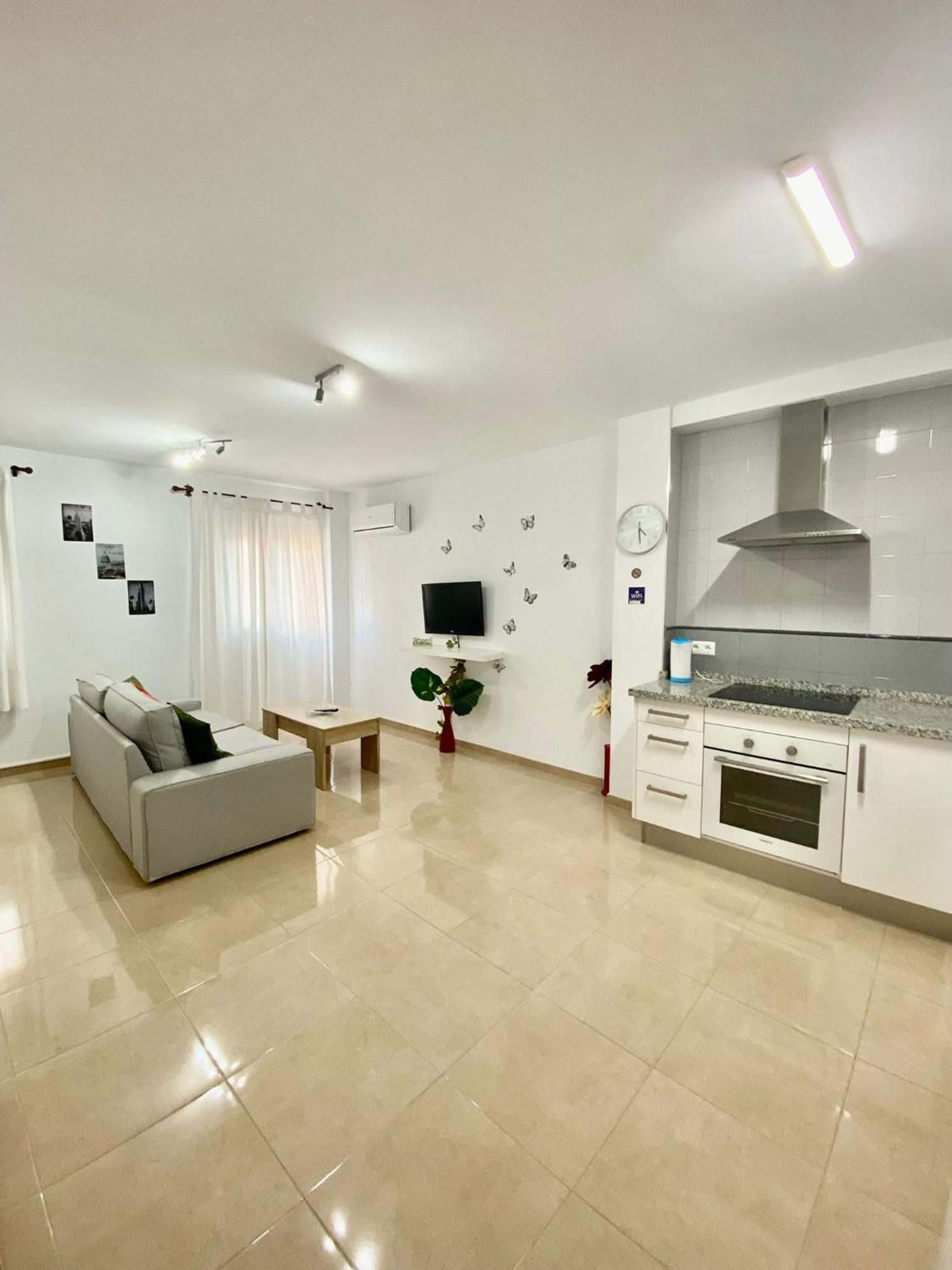 “Smile Nerja” Chic Apartment With Wifi, 4 Guests Esterno foto